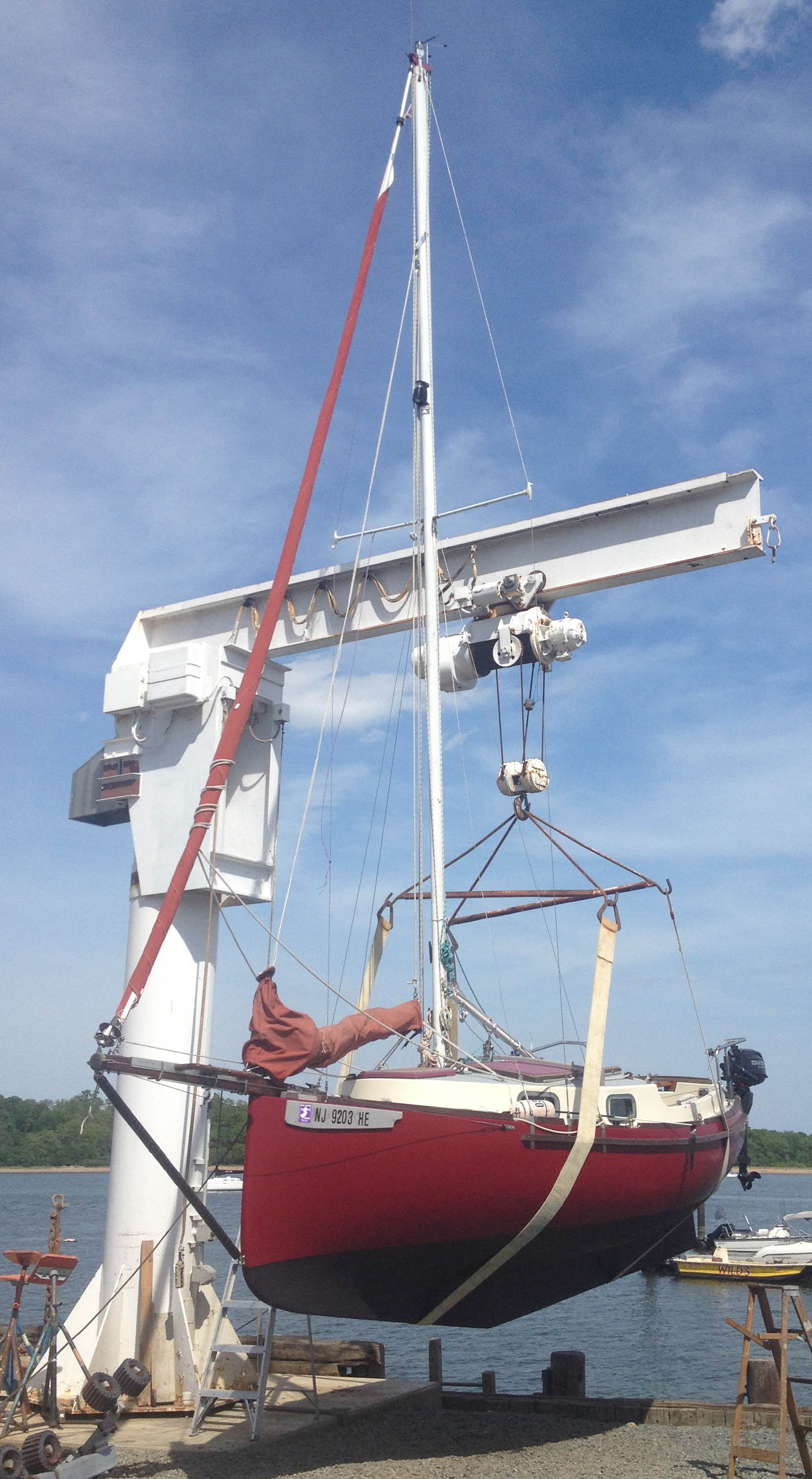Prudence Blackwatch 24 sailboat - Launching